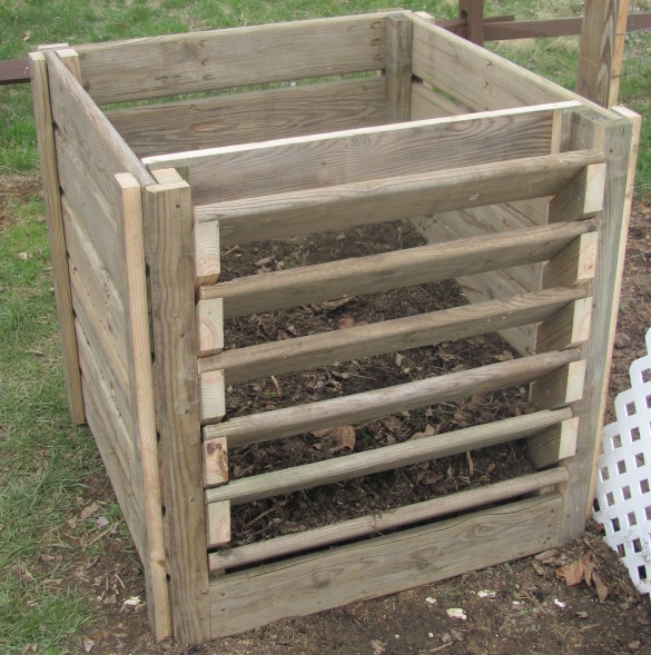 how to make a wood pallet compost bin | narrow93ucm